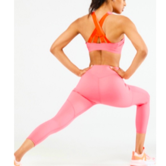 Fabletics workout set - Picture 3 of 3